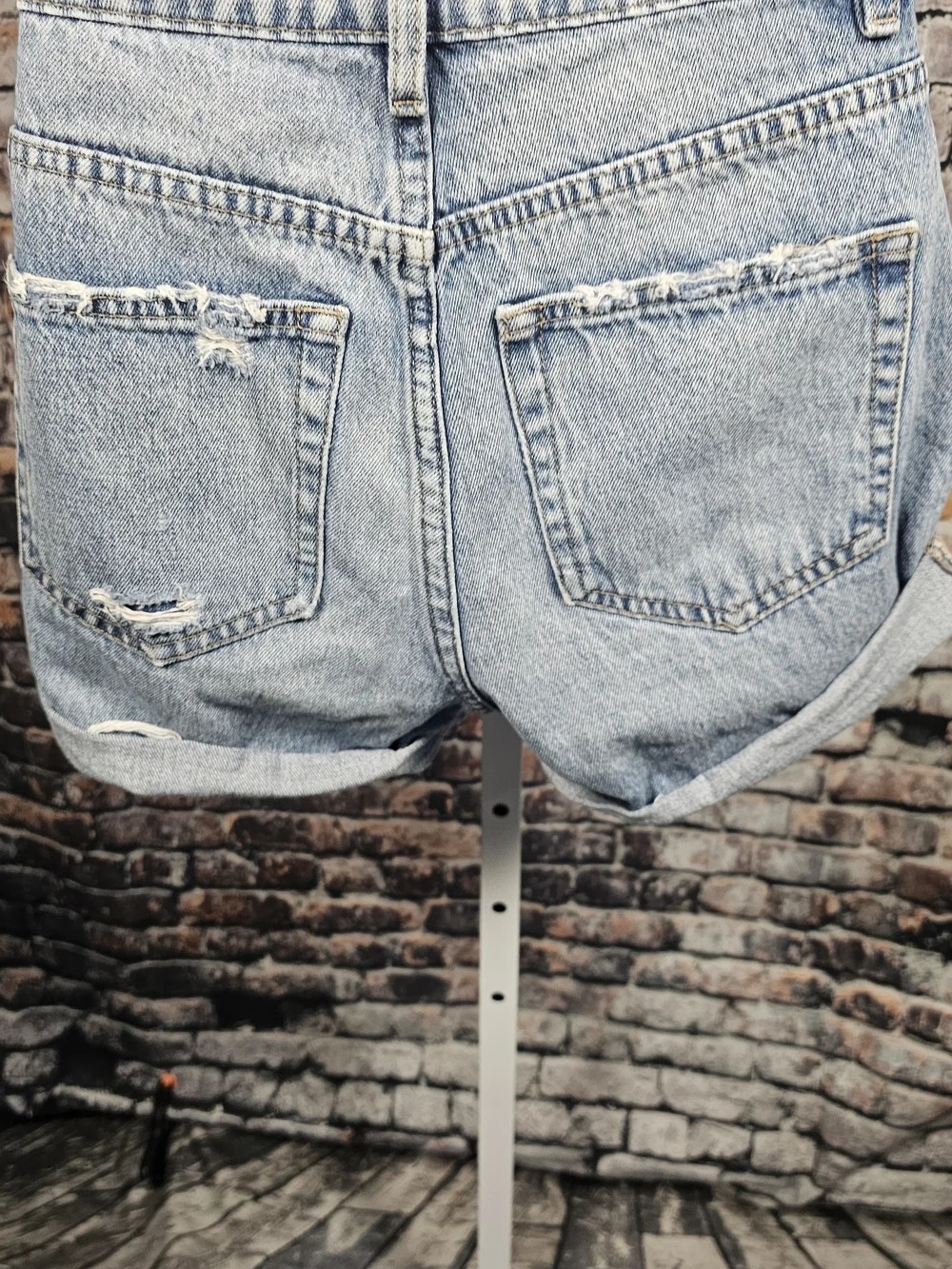 Flying Monkey Shorts Size 25 Distressed Mom Denim Shorts Cuffed High Rise Light